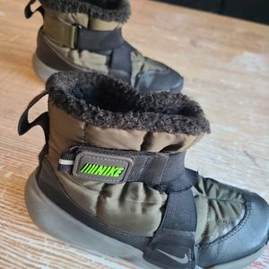 Boys low winter boots